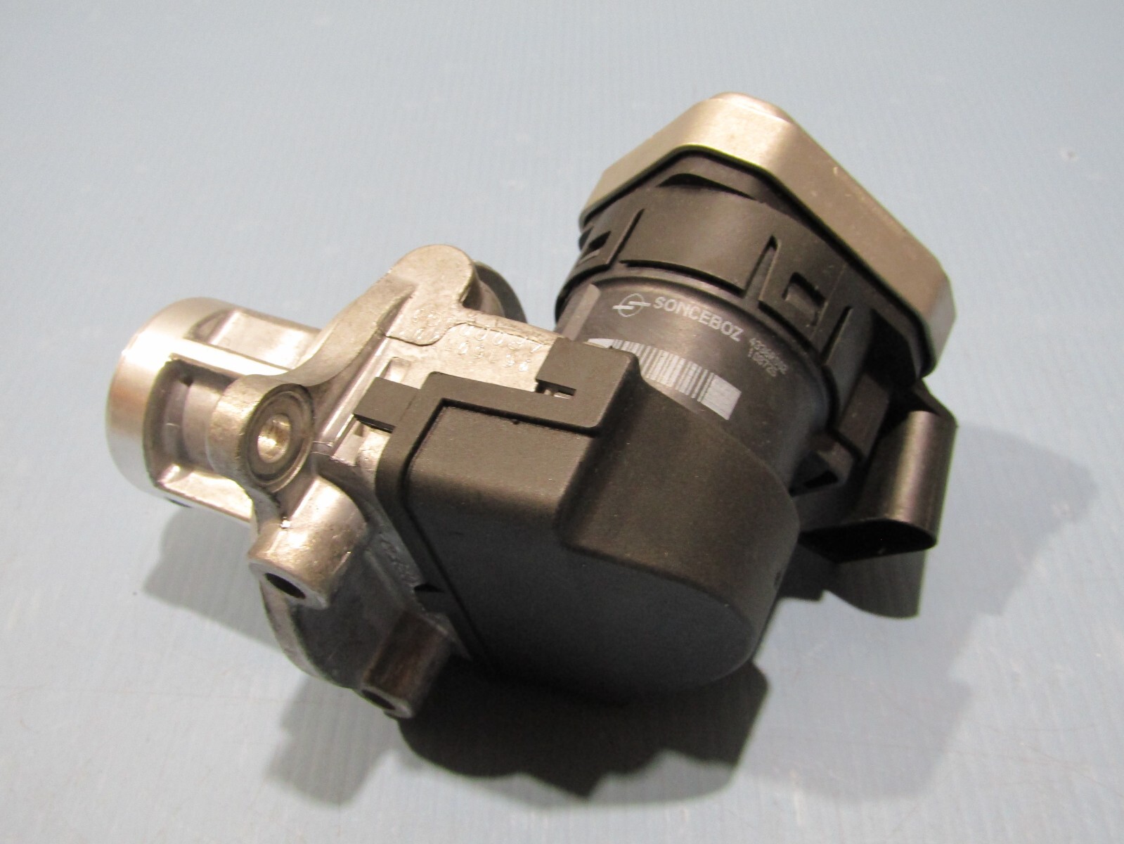 0412 Mercedes A B Class W169 W245 EGR Valve Genuine P/N A6401401960