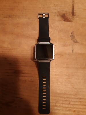 Fitbit Fb502 No Charger , Good Condition