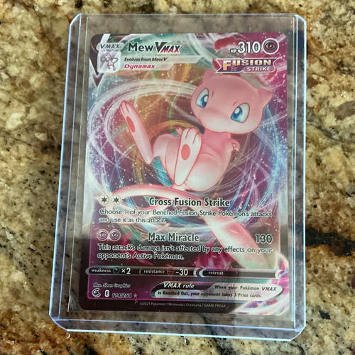 The Pokémon Company Pokemon TCG Mew VMAX 114/264 Fusion Strike Holo Ultra Rare