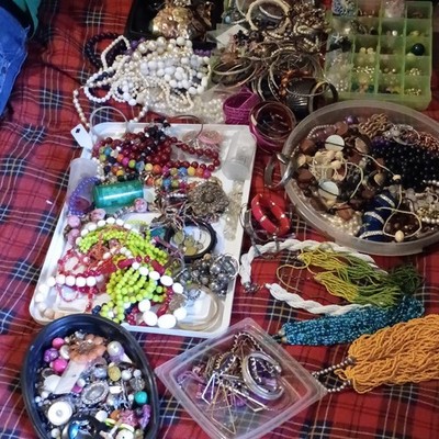 up-Vintage Jewelry Mixed most wearable Lot 15+ lbs. from pre-1950 to present 