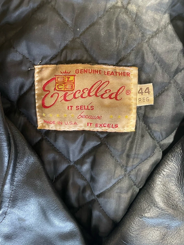 Chaqueta de Motocicleta de Cuero Excelente Negra Años 80 Hecha en EE. UU. Talla 44R De Colección Foto 2 de 3