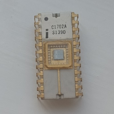 Sehr selten Bemerkt INTEL C1702 VINTAGE WEISS KERAMIK GOLD EPROM