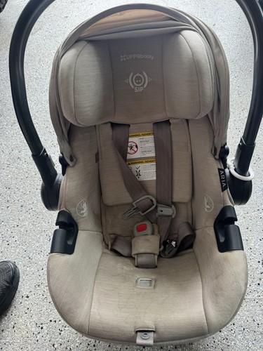 UPPAbaby ARIA Infant Car Seat & SmartSecure Base SIP Lightweight Baby Seat