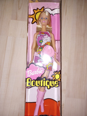 2 Barbie Puppen Barbie Boutique 2001 und Barbie Fruit Style 2001