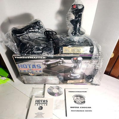 Thrustmaster HOTAS Cougar Stick & Throttle   PC Flight Simulator Control