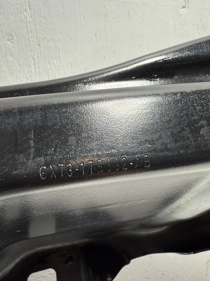 Barra de impacto de refuerzo trasero Jaguar XE F-pace 2017-2023 OEM GX7317B892AD Foto 4 de 4