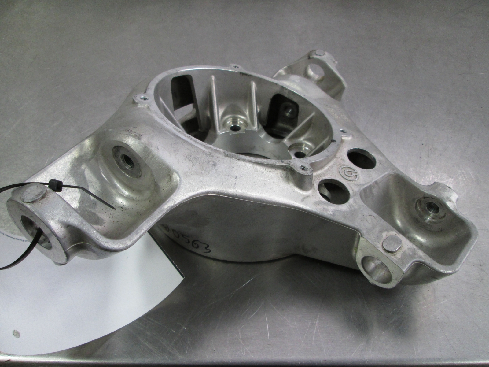 Challenge Hub Carrier Upright Steering Knuckle 220563 OEM Ferrari 430 360