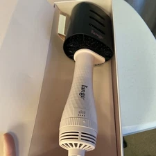 L’ange Le Volume Elevé 65MM 2-in-1 Titanium Brush Hair Dryer (2511) - Blush