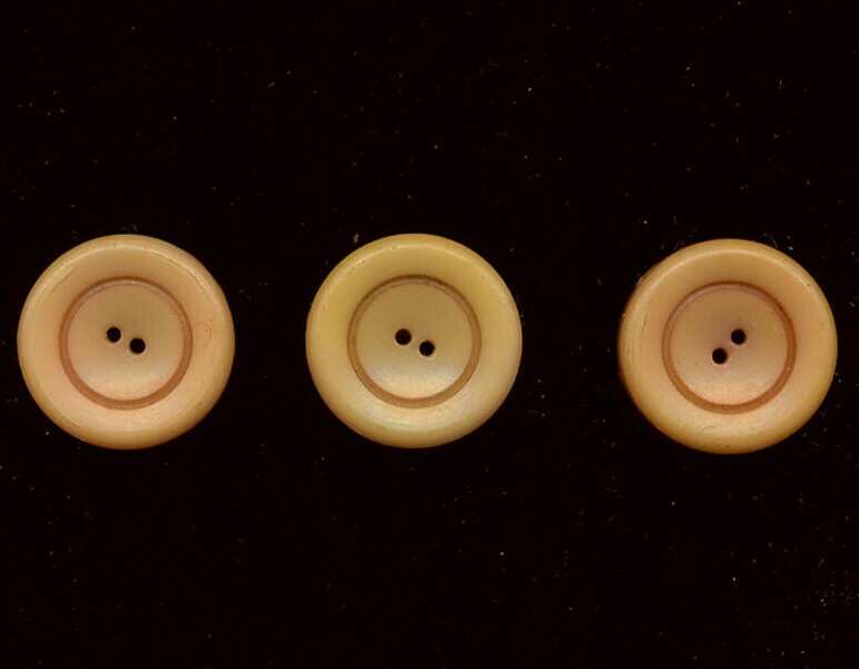 Vintage Art Deco BUTTONS Apricot Peach 1 inch Flat 2 Hole Button Set of 3 