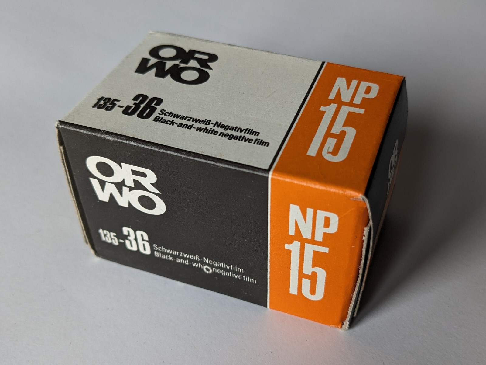 ORWO NP15 - Schwarzweiß-Negativfilm - MHD 05/1992