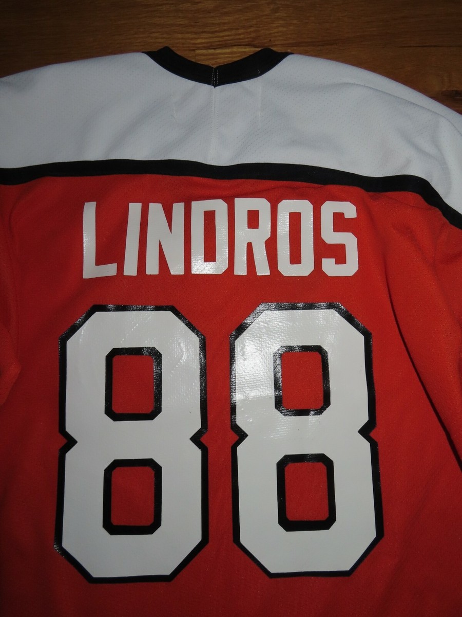 Vintage CCM ERIC LINDROS No. 88 PHILADELPHIA FLYERS (Size Vintage CCM ERIC LINDROS No. 88 PHILADELPHIA FLYERS (Size