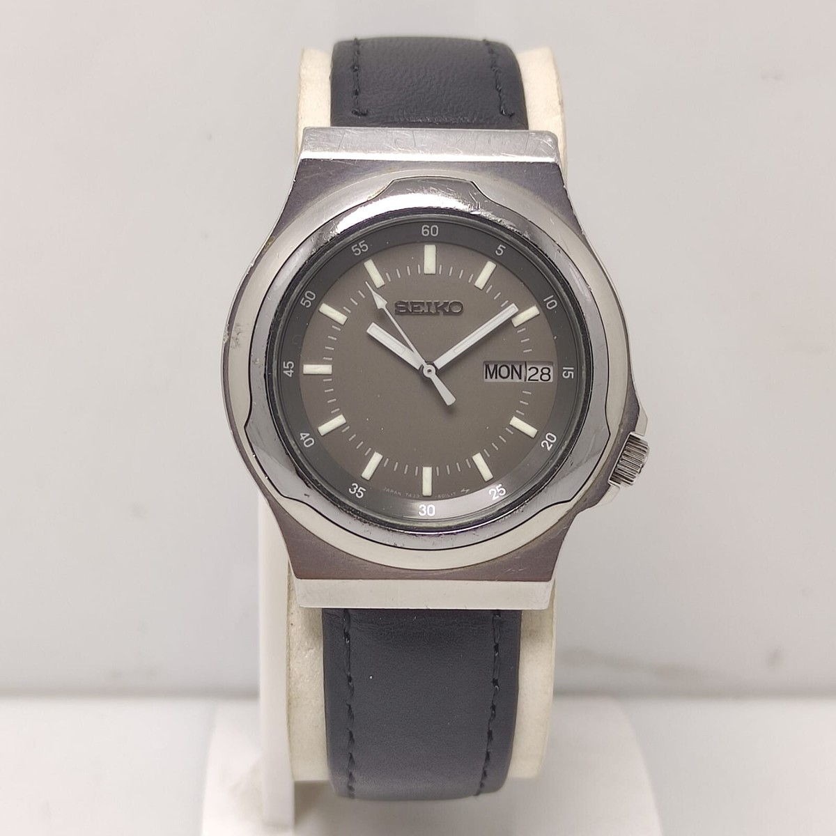 SEIKO セイコー 7433-6010 QZ グレー文字盤 s-l1200.jpg