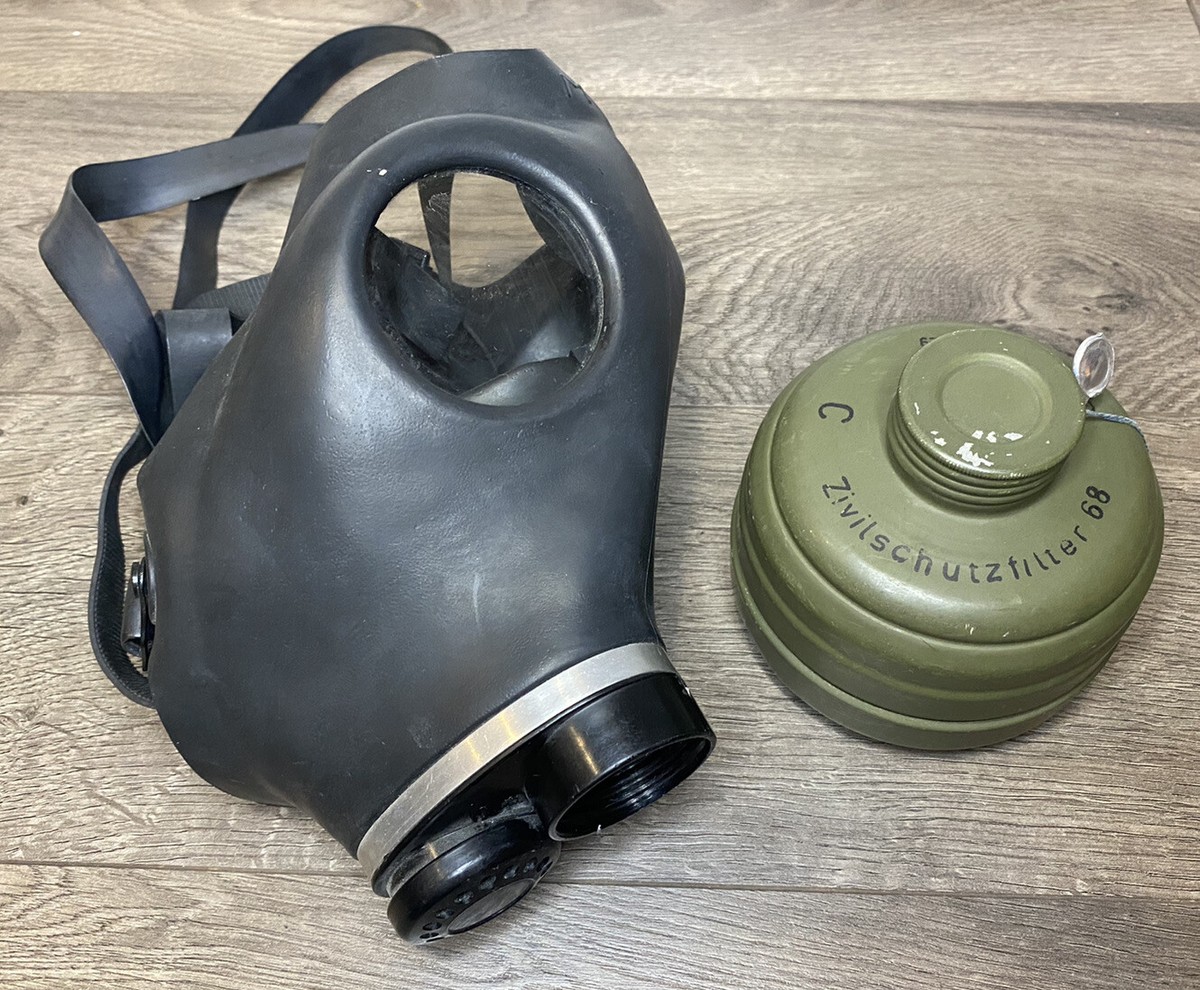 German Gas Mask with Zivilschutzfilter 68 | eBay