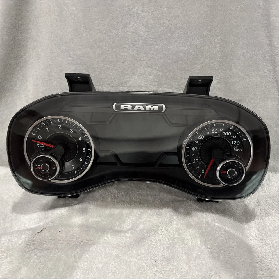 2022 RAM 2500 OEM SPEEDOMETER INSTRUMENT GAUGE CLUSTER 7” EVIC - Image 3 of 4