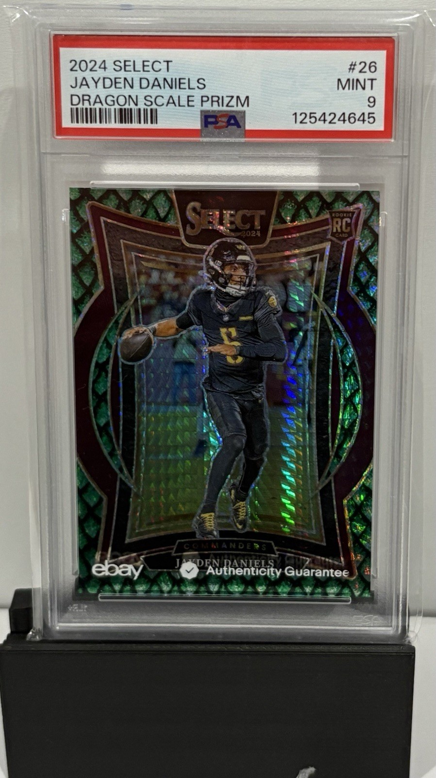 2024 Select - International Concourse Jayden Daniels #26 Dragon Scale Prizm /81