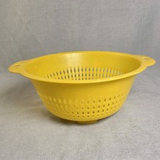 Vintage Regaline Yellow Strainer Colander made in the USA Item # 535 Kitchenware