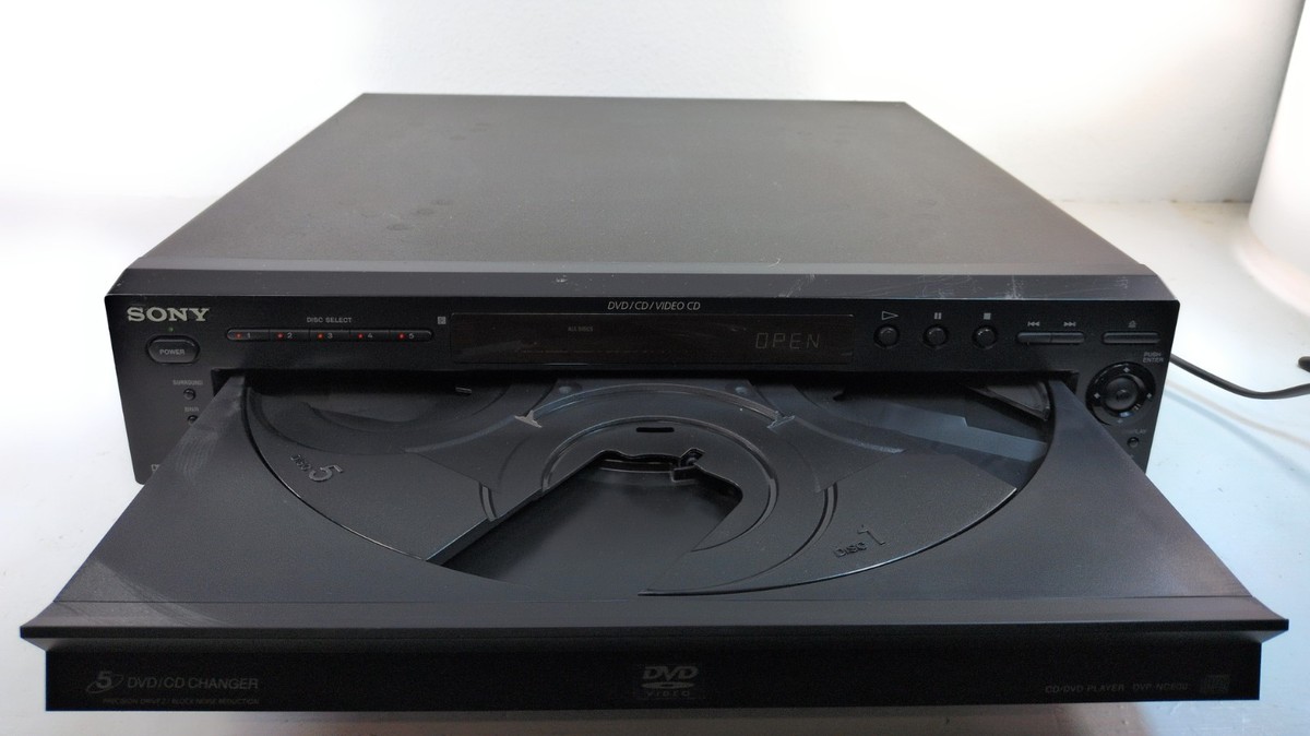 【中古】From Maastricht [DVD] [Import] Sony DVP-NC600 5-Disc DVD CD Changer Player DTS Dolby Digital No