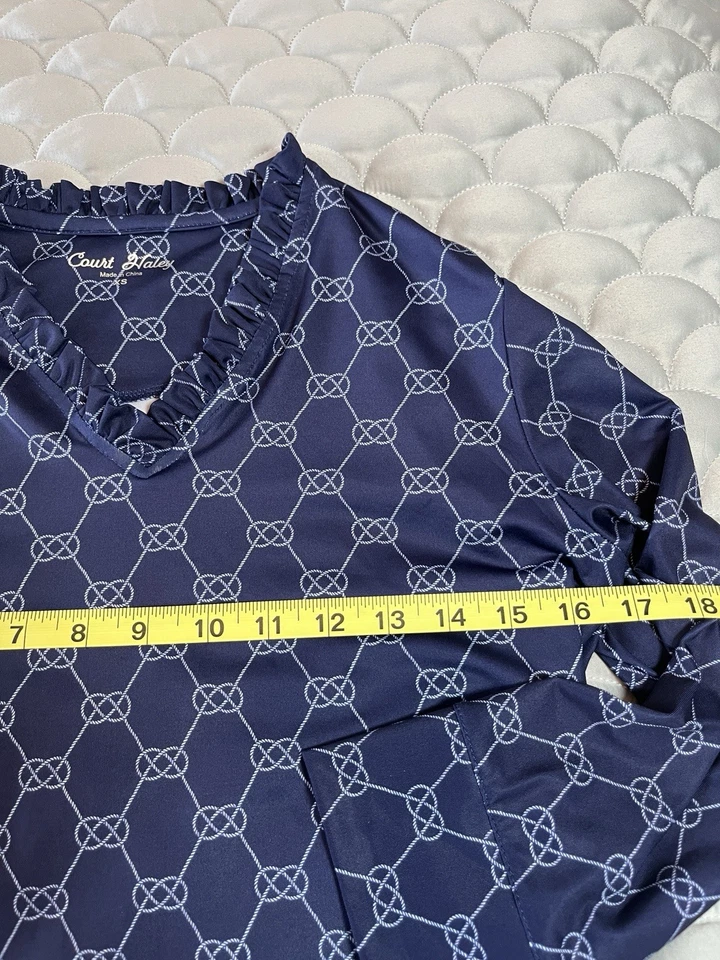 Женский топ для гольфа Court Haley с длинными рукавами и узловым принтом рубашка размер XS V-образный вырез с оборками - Изображение 3 из 4