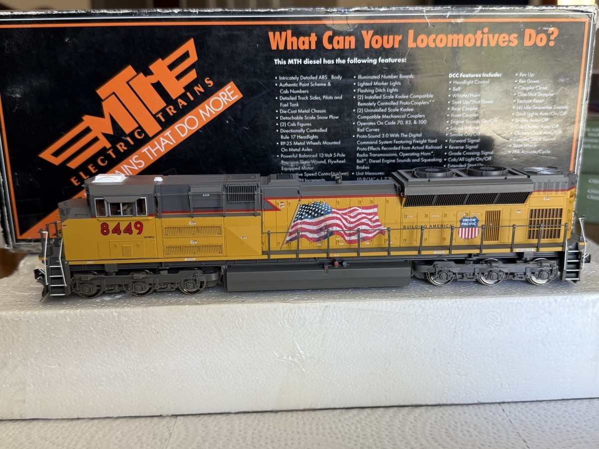 MTH HO Scale SD70ACe Union Pacific 8449 DCC/Sound