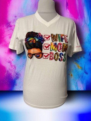 Unisex T-Shirt  Wife Mom Boss  Gr. S   Starkes Frauen Spruch-Shirt Messie Bun