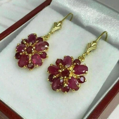 Pendientes colgantes/gotas simulados ovalados con flor de rubí para mujer enchapados en oro amarillo de 14K Foto 4 de 4