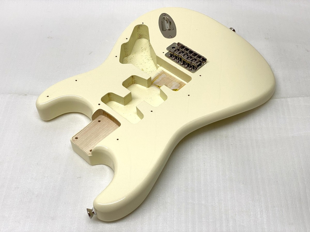ギター Stratocaster body s-l400.jpg