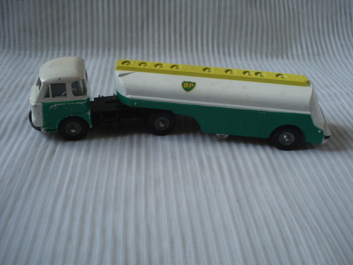 Porte Avant Gauche D'origine Pour Camion Saviem De La Marque CIJ - Pièce D'occasion