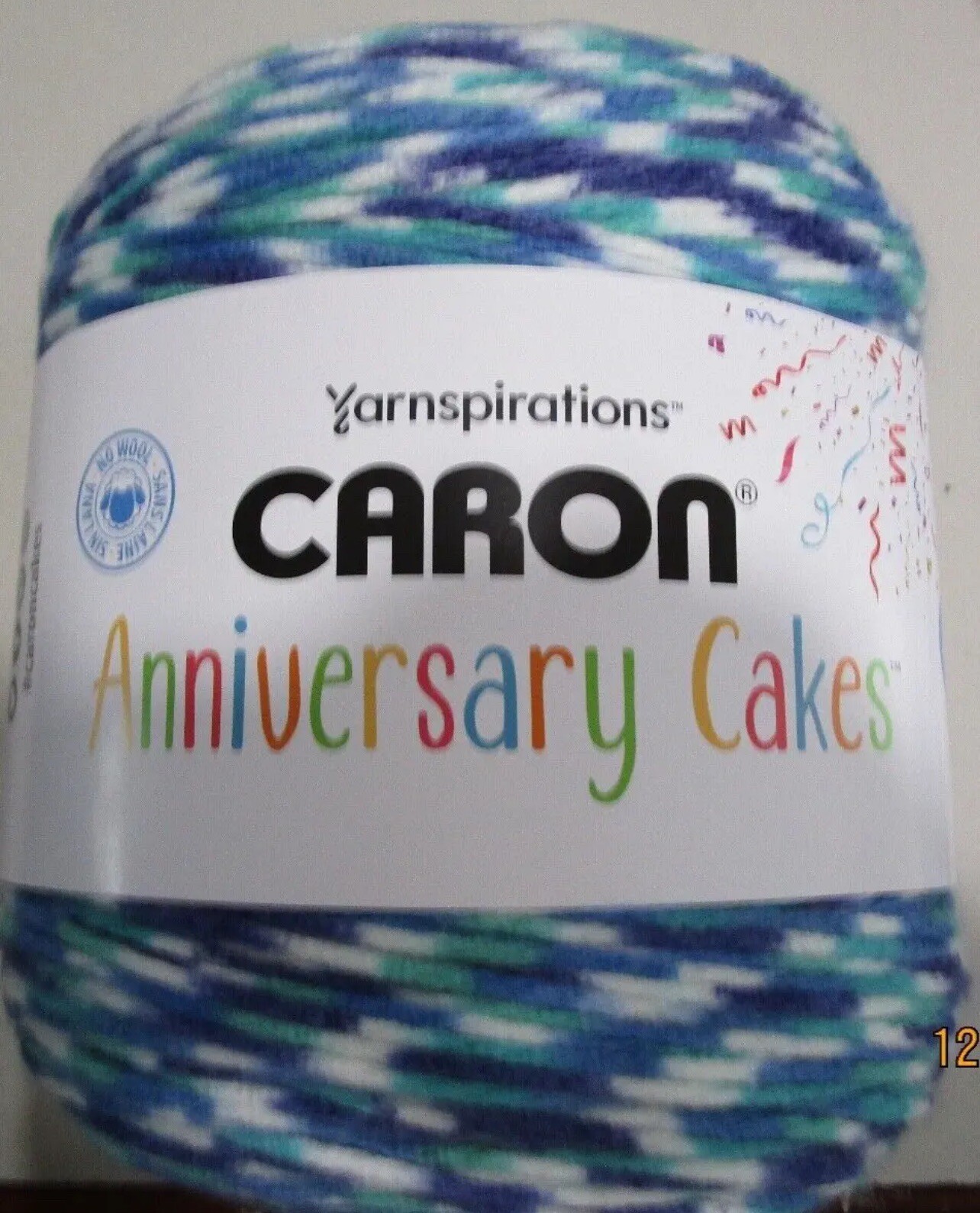 Yarnspirations Caron Anniversary Cakes BOLD BLUE DOTS 35.3 oz 1061