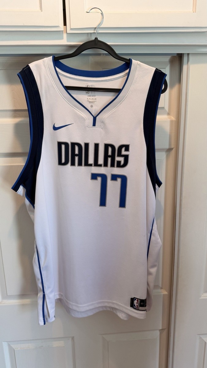 Nike Dallas Mavericks Luka Dončić Association Edition Jersey 77