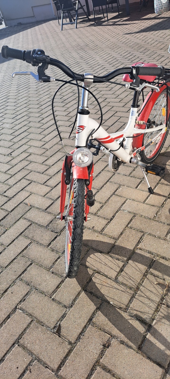 Bild 1 von 2
