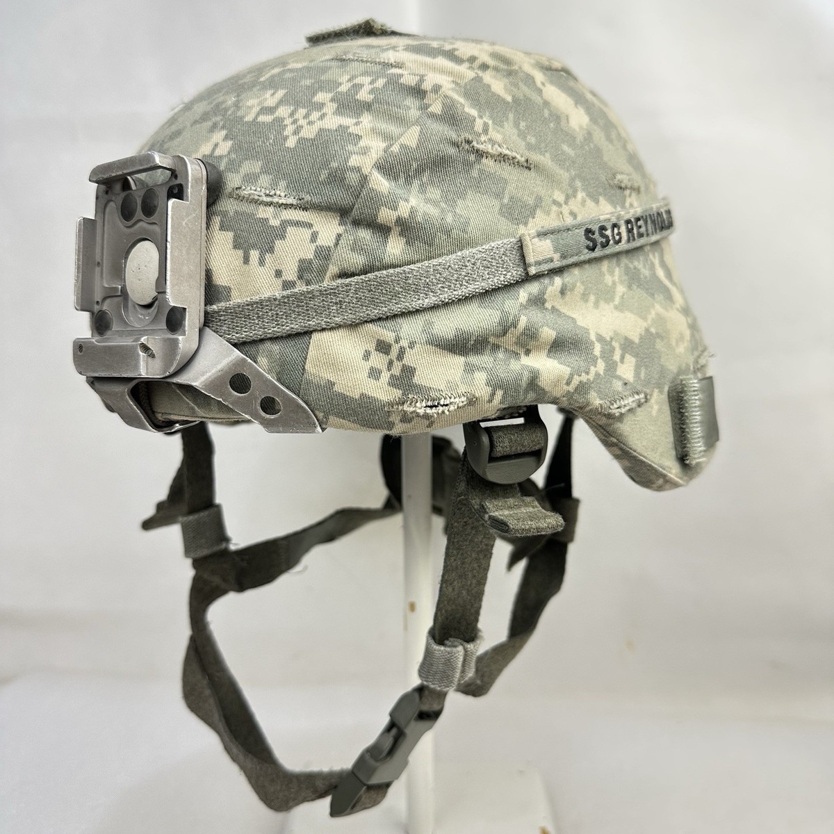 Medium UCP ACU MICH ACH Ballistic Military Combat Helmet IIIA