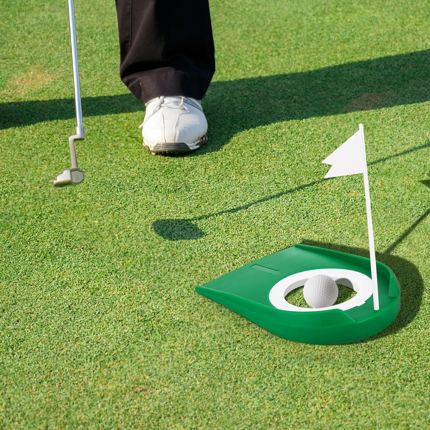 Golf Putting Cup and Flag Indoor Practice Training Aids Plastic Golf Putting Hol