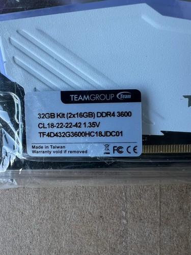 New Team T-Force DELTA RGB 32GB (2x16GB) DDR4 3600MHz TF4D416G3600HC18JBK - Picture 3 of 3