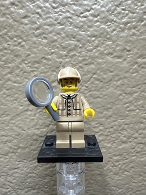 LEGO Collectable Minifigure #8805 - col075 - Detective - Series 5 A4