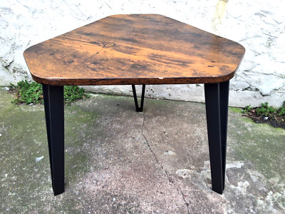 Gebrauchter moderner Couchtisch aus Holz & Metall