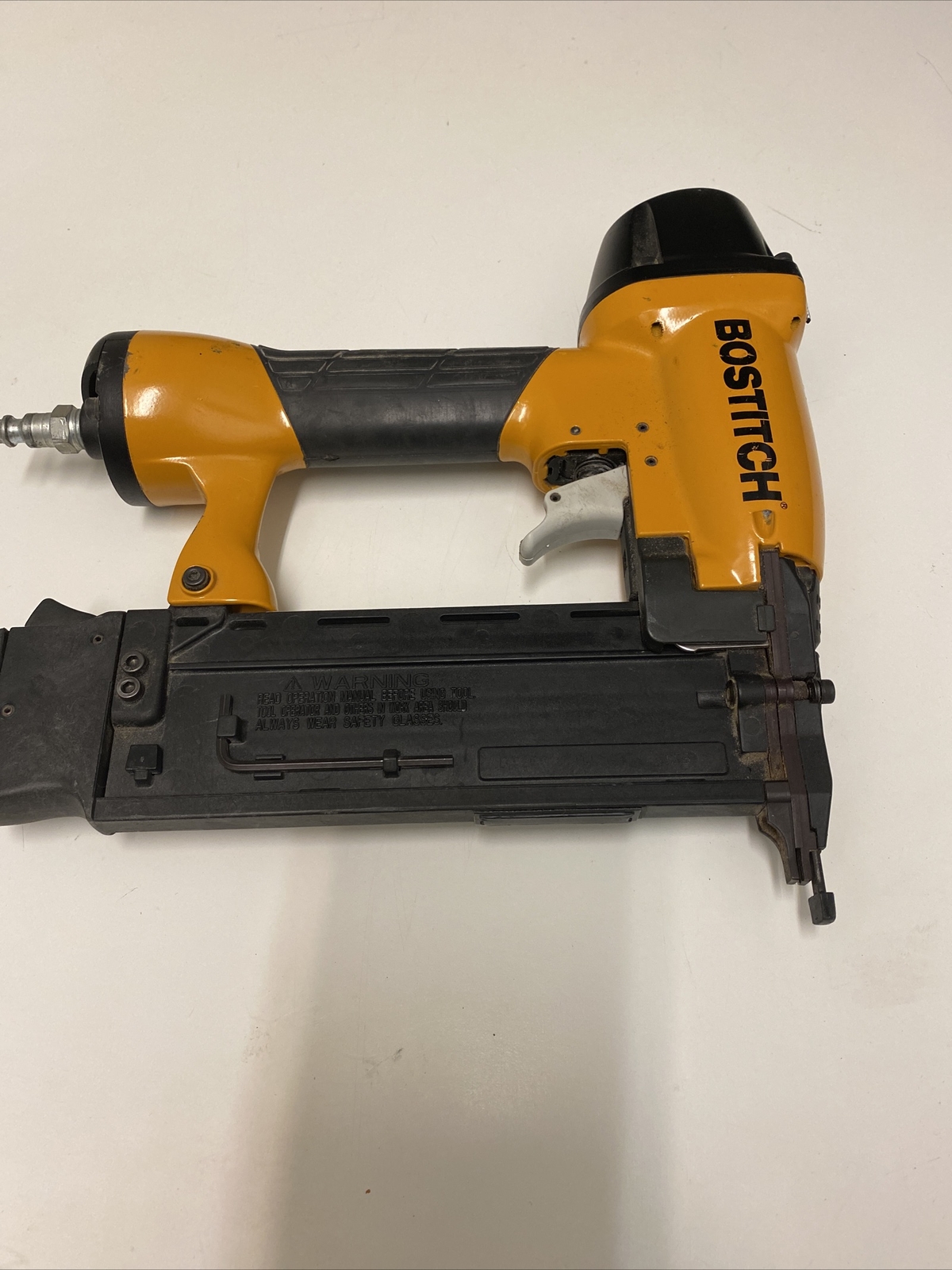 Bostich BT200 Magnesium 18 Gauge Brad Finisher Nailer eBay