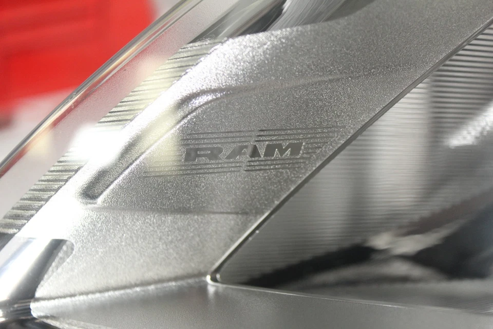 23-25 RAM PROMASTER 1500 2500 3500 FARO LUZ DRIVER LH MOPAR 68516022AB Foto 4 de 4