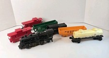 Vintage Lot Of 7 Lionel Trains For Parts UNTESTED And Broken Pieces