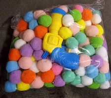 Cat/ Pet Toy 200 mini plush Balls + silent gun launcher Fetching game exercise