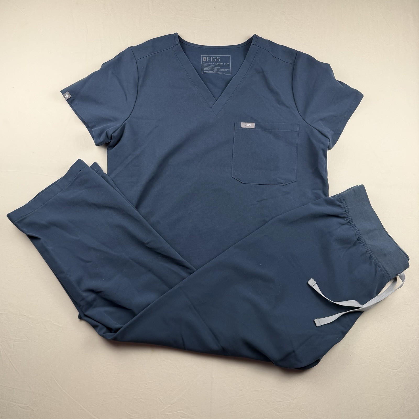 FIGS Technical Collection Graphite Gray Livingsto… - image 1