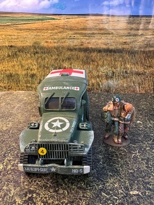 King and Country D Day Set DD010. US Dodge Ambulance and Wounded, Retired. - Image 1 of 3