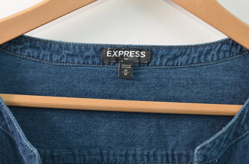 Vestido de mezclilla Express para mujer azul medio manga larga cuello en V algodón manga lengüeta Foto 4 de 4