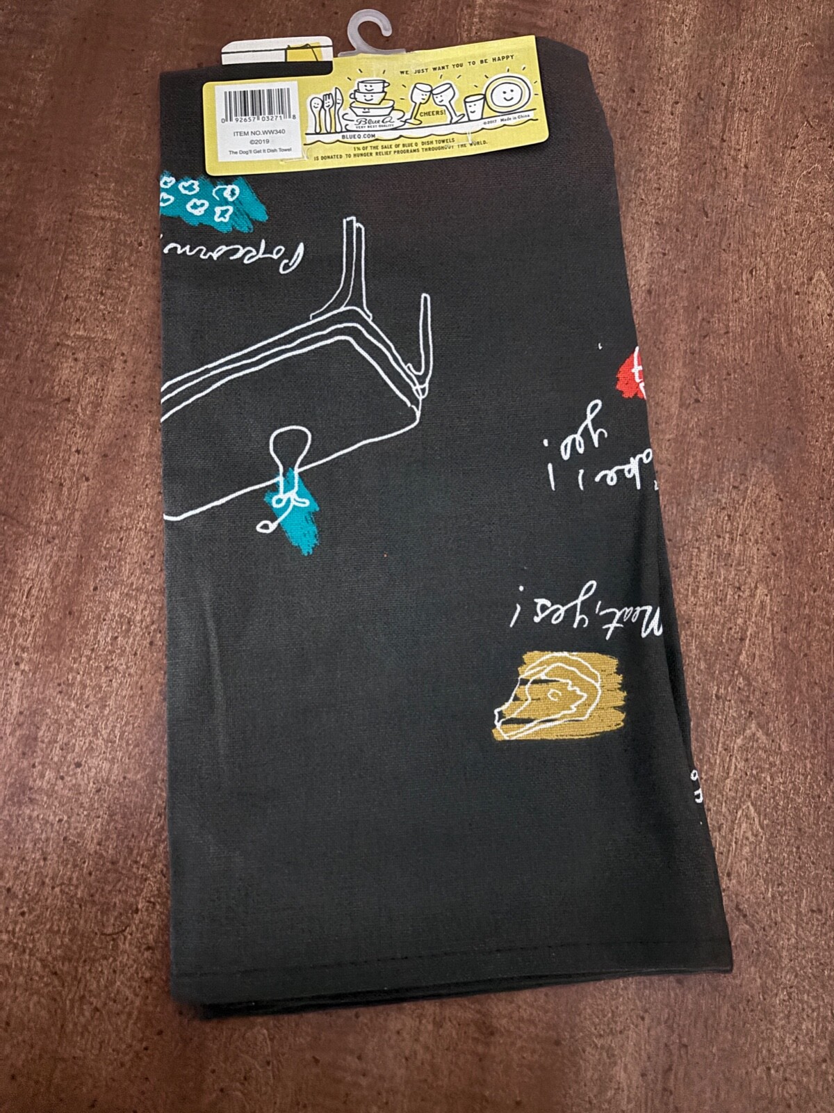 NWT Blue Q Kitchen Dish Towel. The Dog'll Get It Dog 21" x 28" NEW