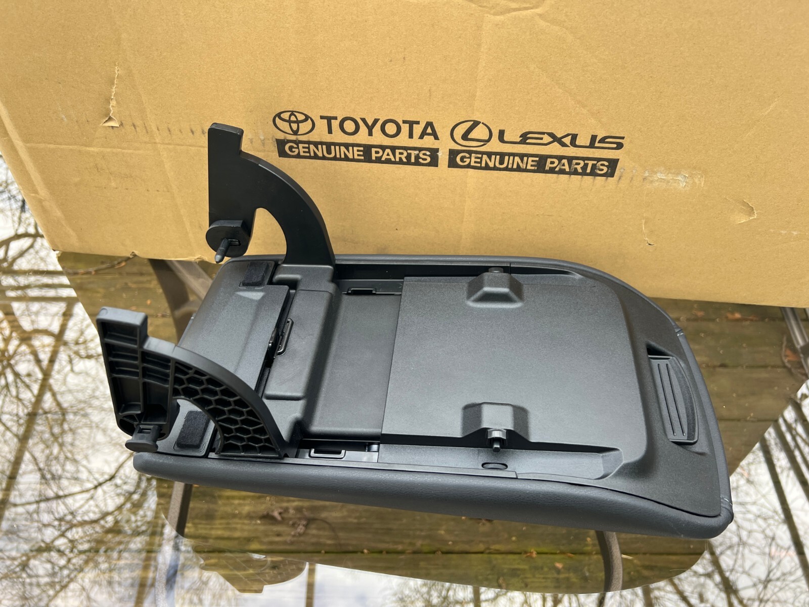 20212023 Toyota Venza Center Console Armrest Lid Cover Pins Not Retracting eBay