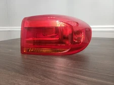 2012-2017 Volkswagen Tiguan Right Taillight Passenger Taillight Oem