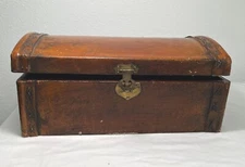 Vintage Travel Trunk – Lacquered Finish, Rope Trim – No Key