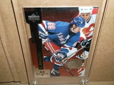 1997-98 BLACK DIAMOND HOCKEY PREMIUM CUT DOUBLE DIAMOND #PC1. WAYNE GRETZKY