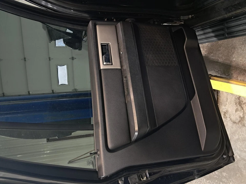 Used Rear Left Door Interior Trim Panel fits: 2017 Ford Expedition  Grade A Foto 4 de 4