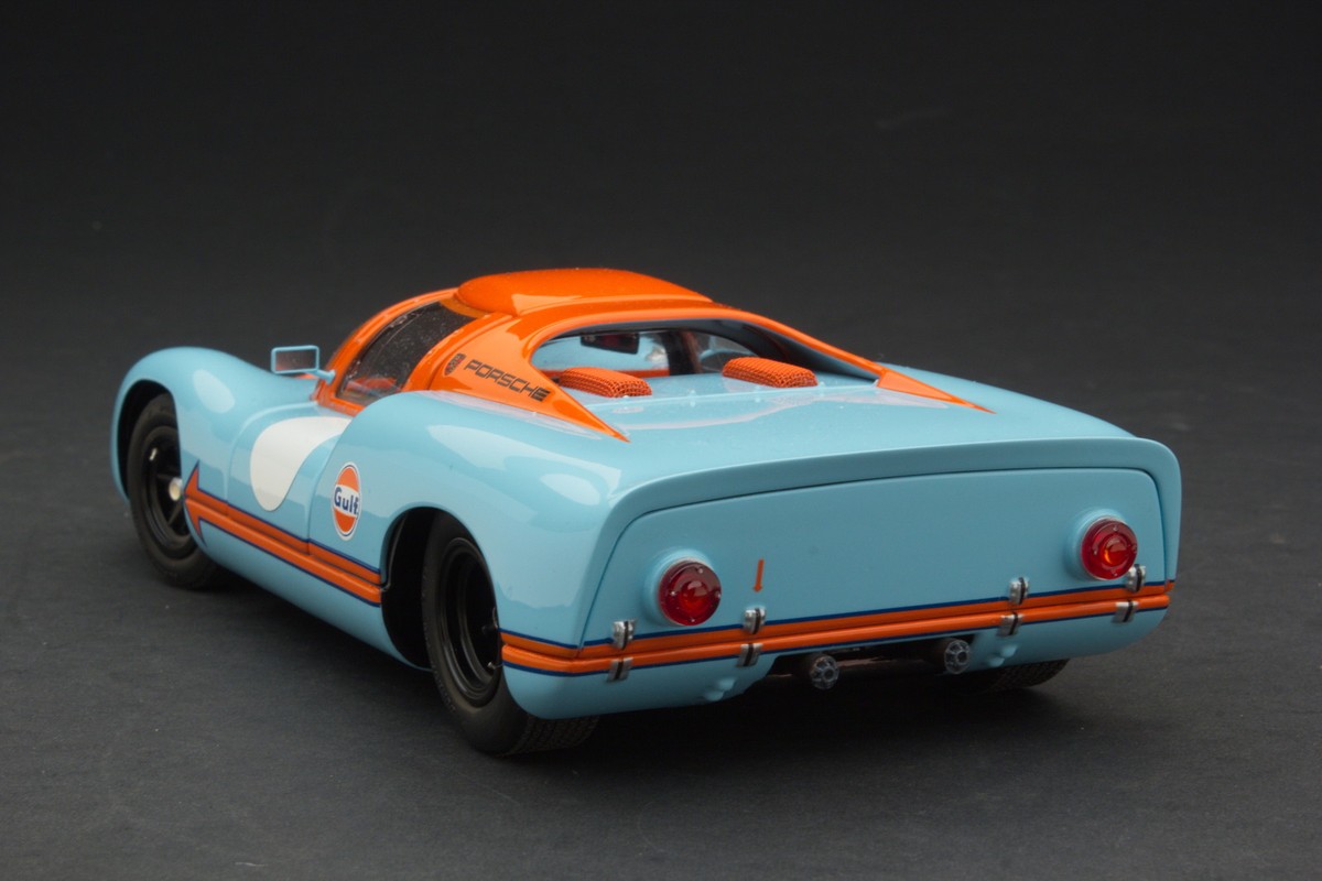 Exoto Racing Series | 1:18 | Gulf Porsche 910 | Vintage Racing