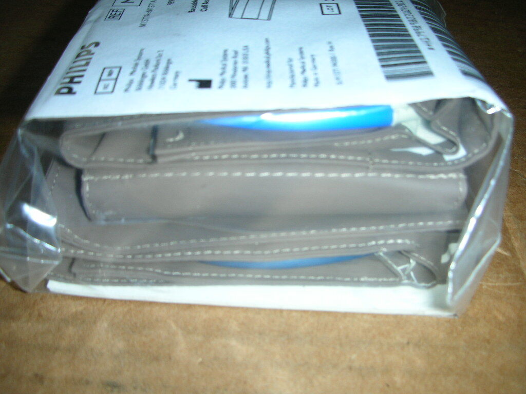 PHILIPS M1577A Comfort Care Blood Pressure Cuff, Pediatric KIT of 